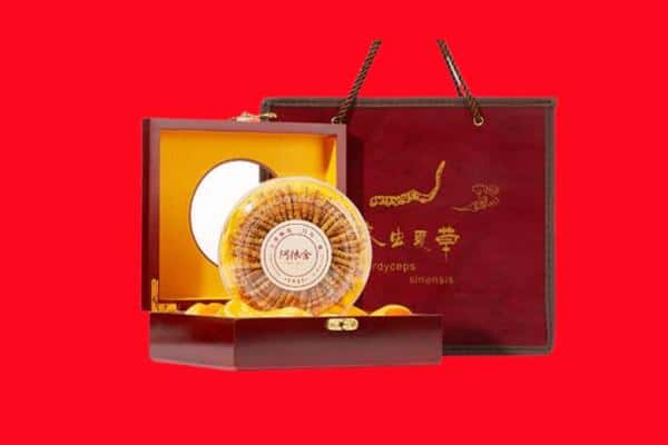 收购资讯:长治襄垣县回收冬虫夏草是按克吗